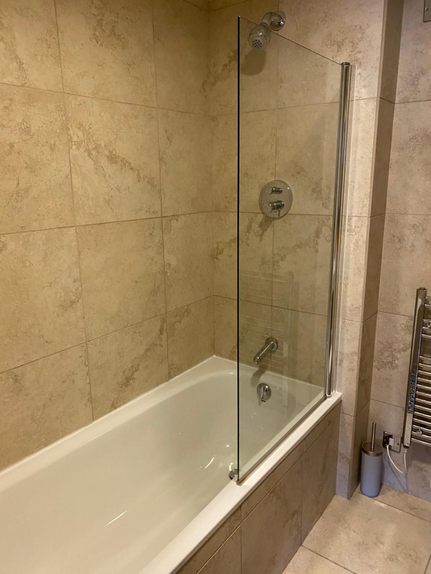 Afpl Hosting Apartment Durham Bagian luar foto